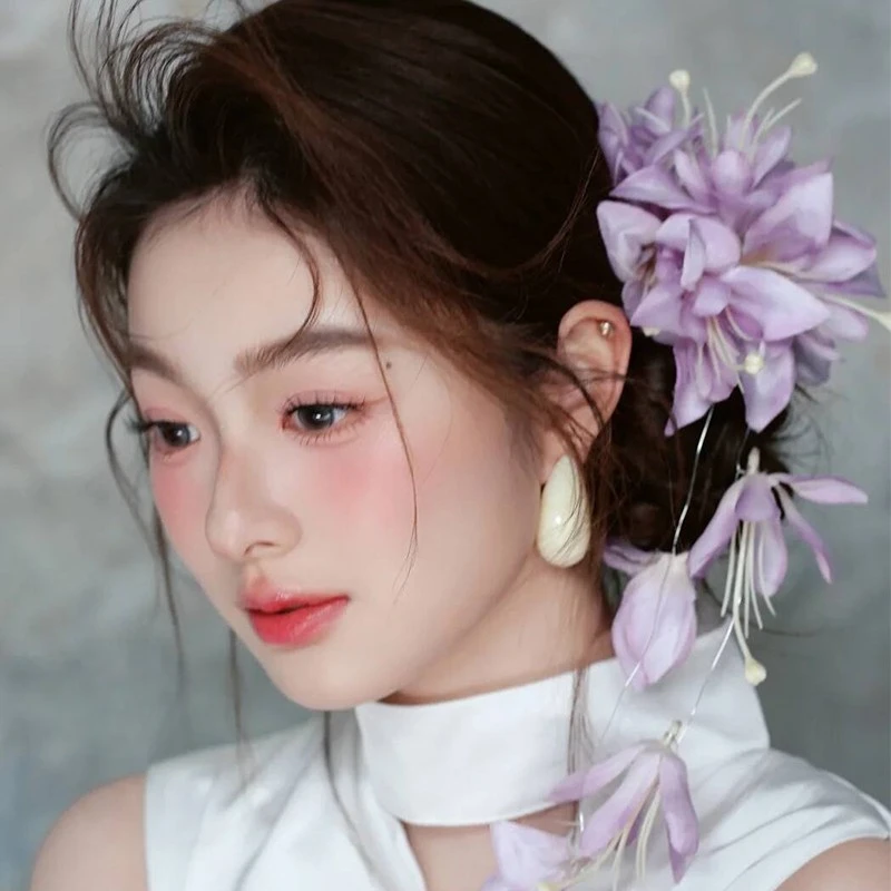 新款新娘真鲜花造型结婚头饰高级感气质简约结婚晨袍森系大气