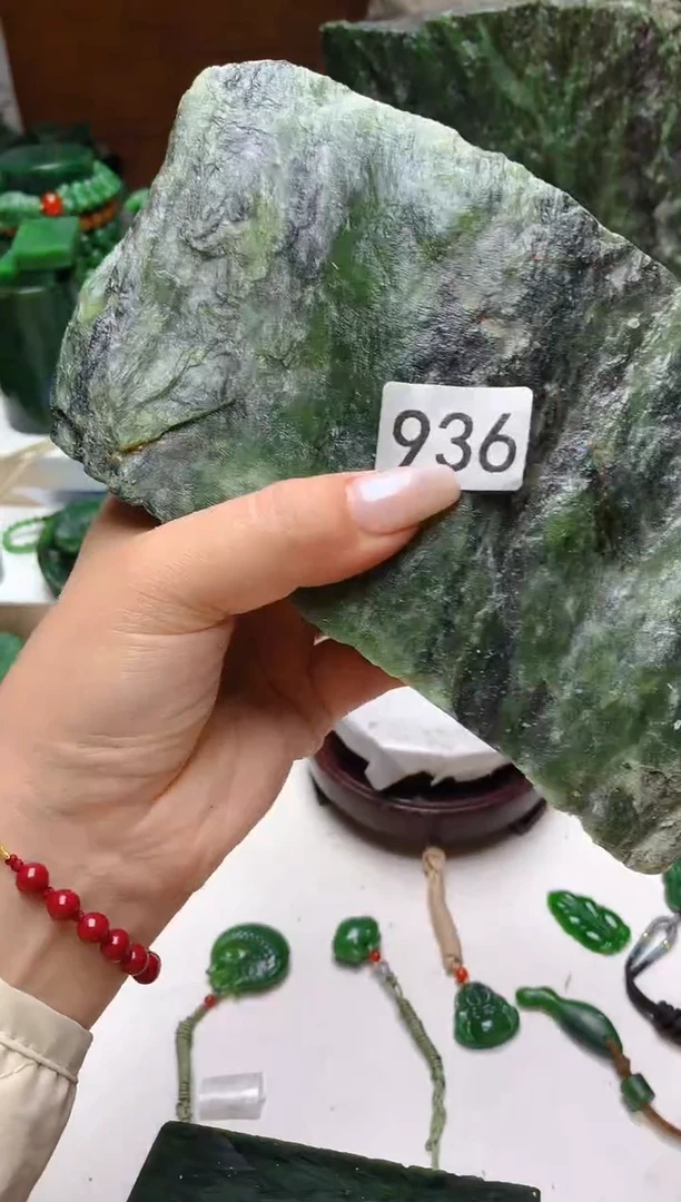 未镶嵌和田玉（碧玉）珠宝半成品0