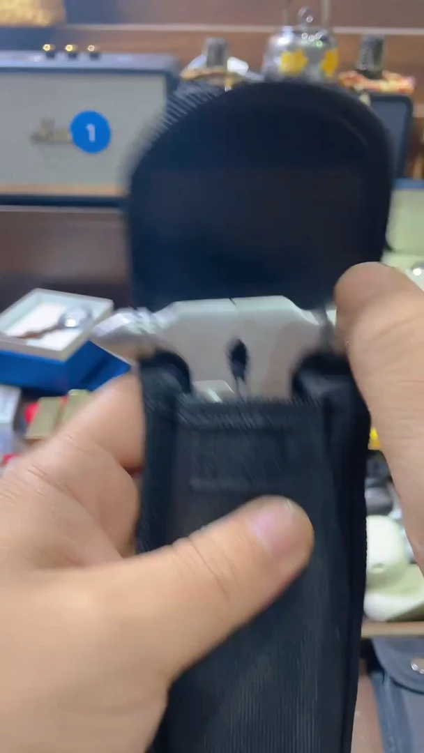 瓷片闪购商品 如图所示