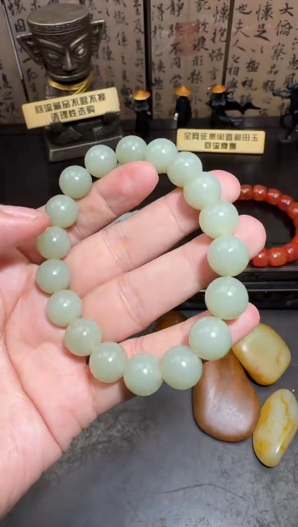 和田玉未镶嵌挂件和田玉