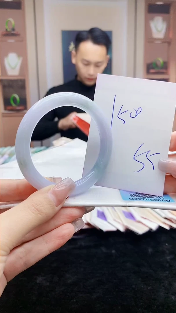 【闪购商品】翡翠手镯未镶嵌    H47-73