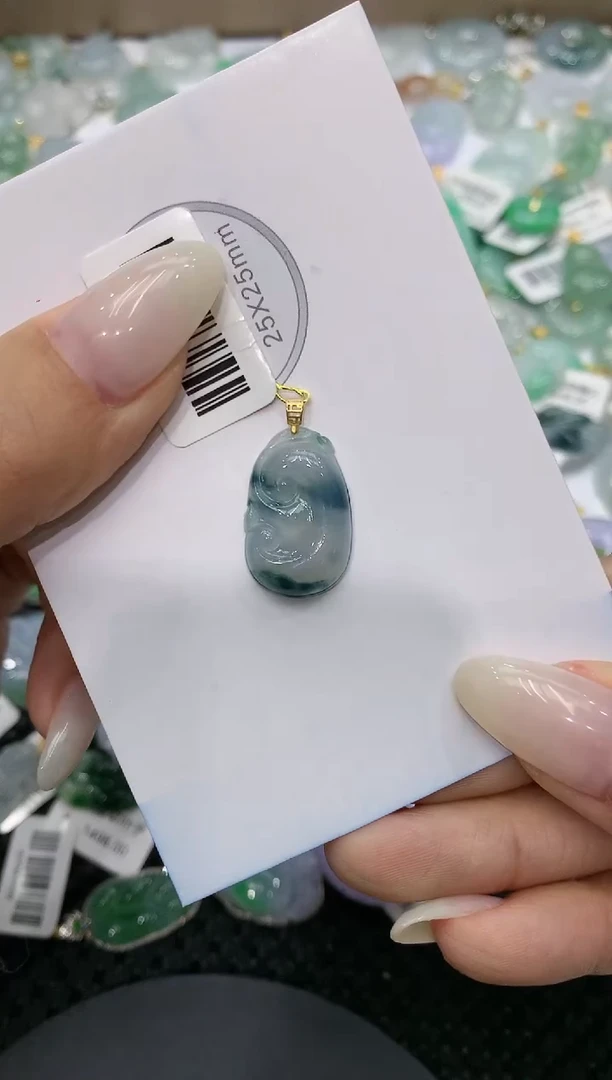 颈饰18K金镶嵌翡翠111111111111