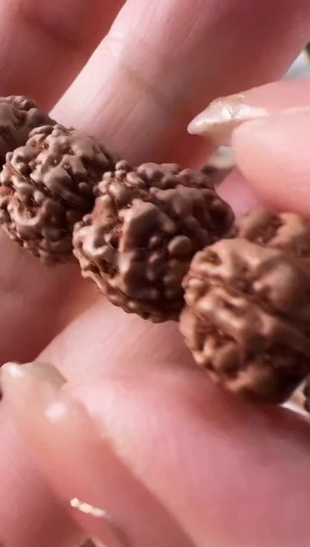 【闪购商品】金刚菩提吊坠原生态纯血盘龙王108钢刷10-11左右