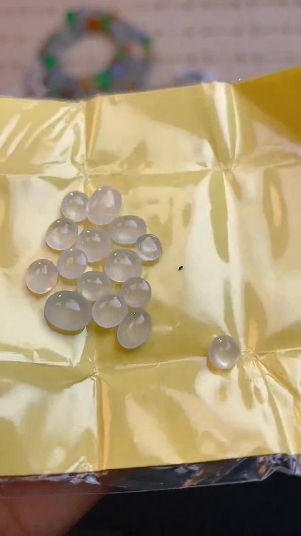 【闪购商品】翡翠耳饰未镶嵌天然A货翡翠85