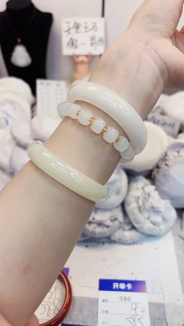 【闪购商品】石英质玉手镯未镶嵌86-财气镯-圈口58