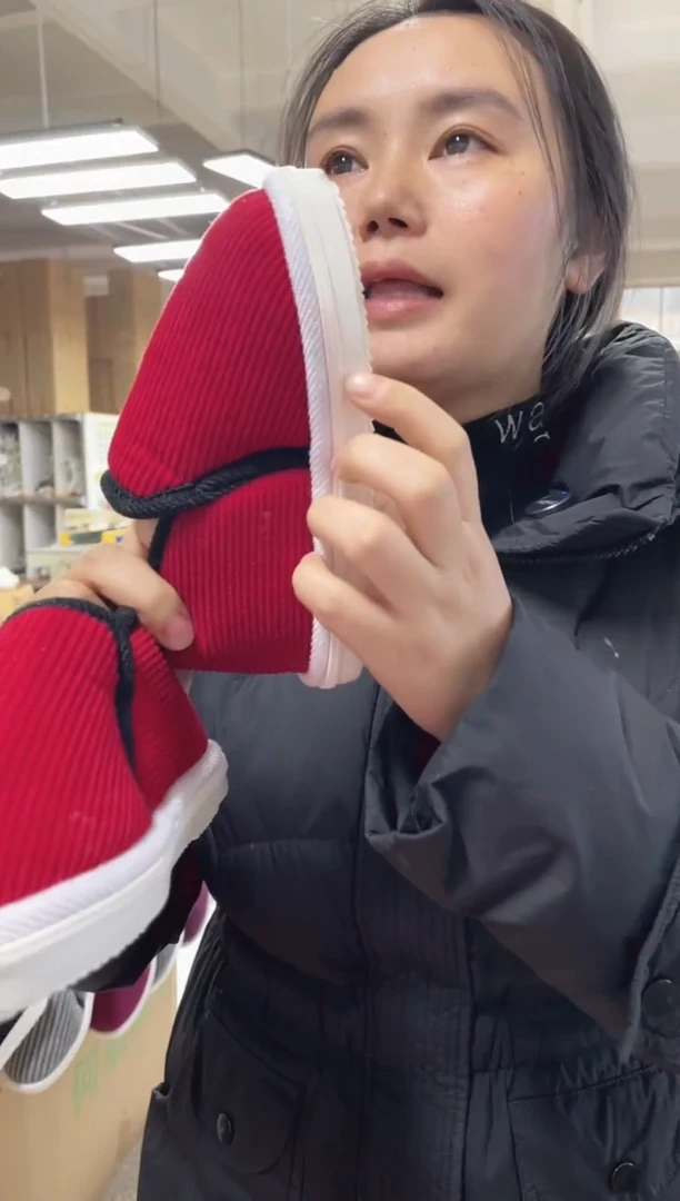 微瑕-红色儿童棉鞋18公分63号