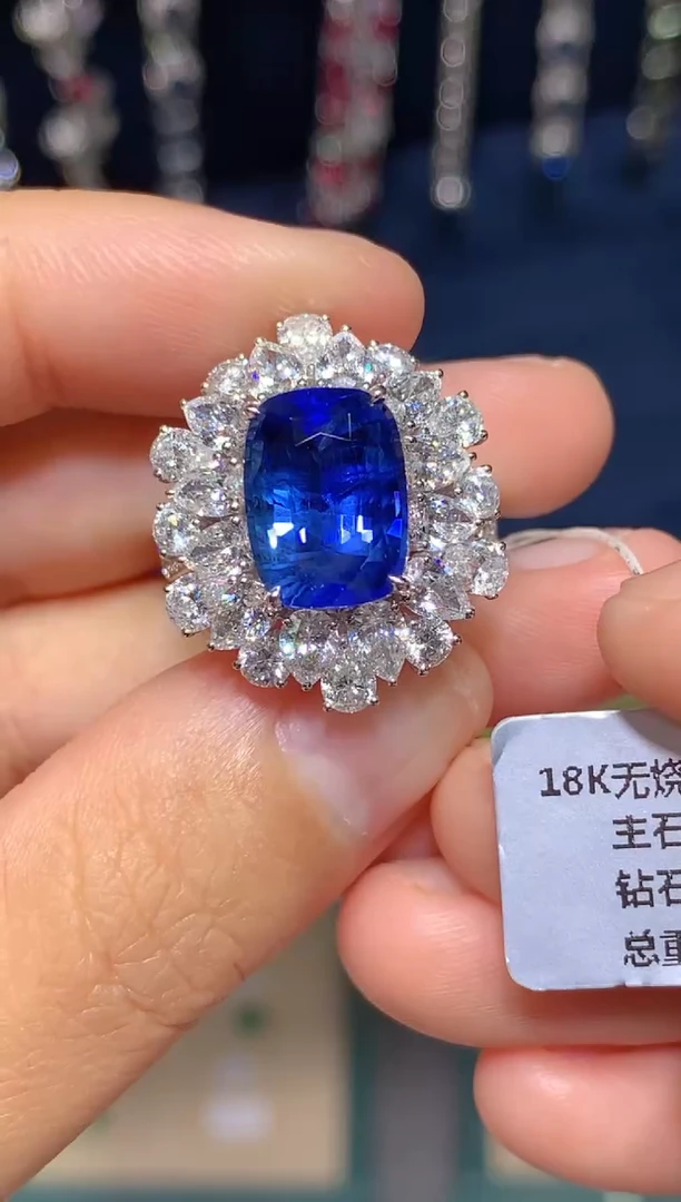 戒指蓝宝石18K金镶嵌5.57CT   无烧