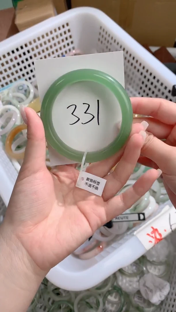 石英质玉手镯未镶嵌K331-57.8