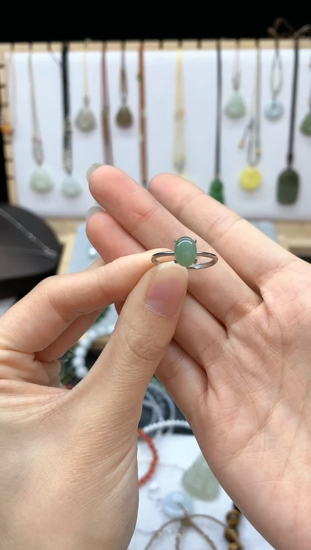 未镶嵌戒指和田玉不***?戒指4