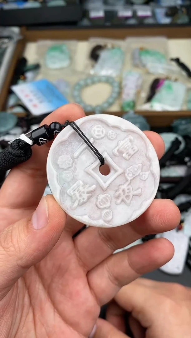 【闪购商品】翡翠颈饰未镶嵌  天然翡翠，一物一图