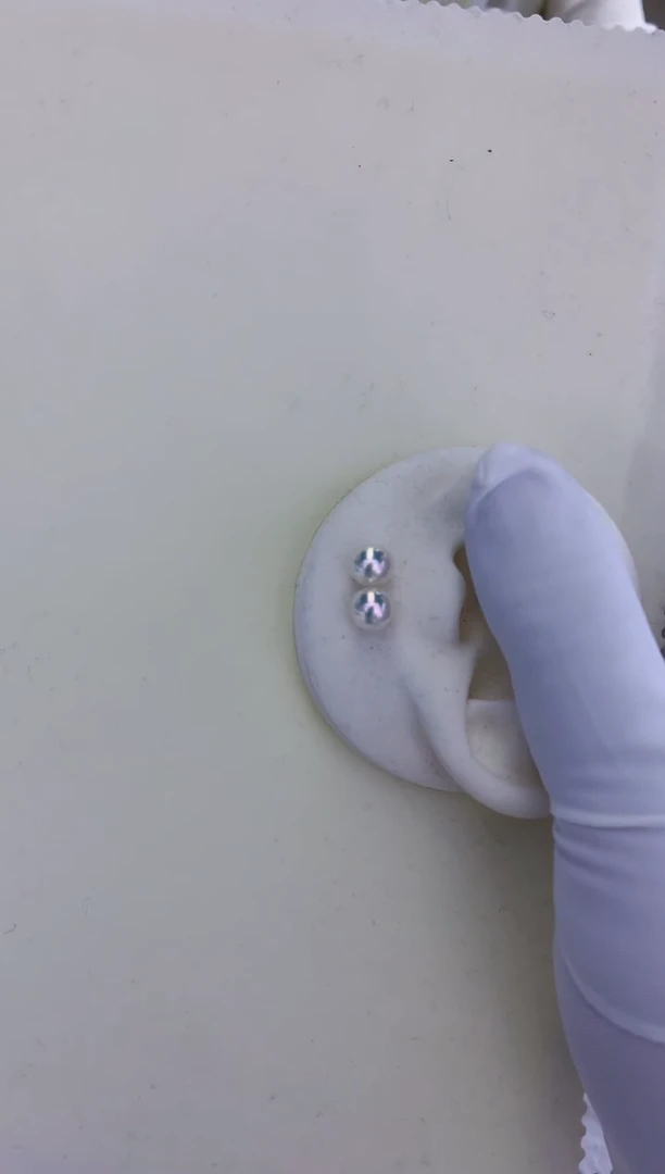 18K金镶嵌饰品海水珍珠7-7.5素钉定制