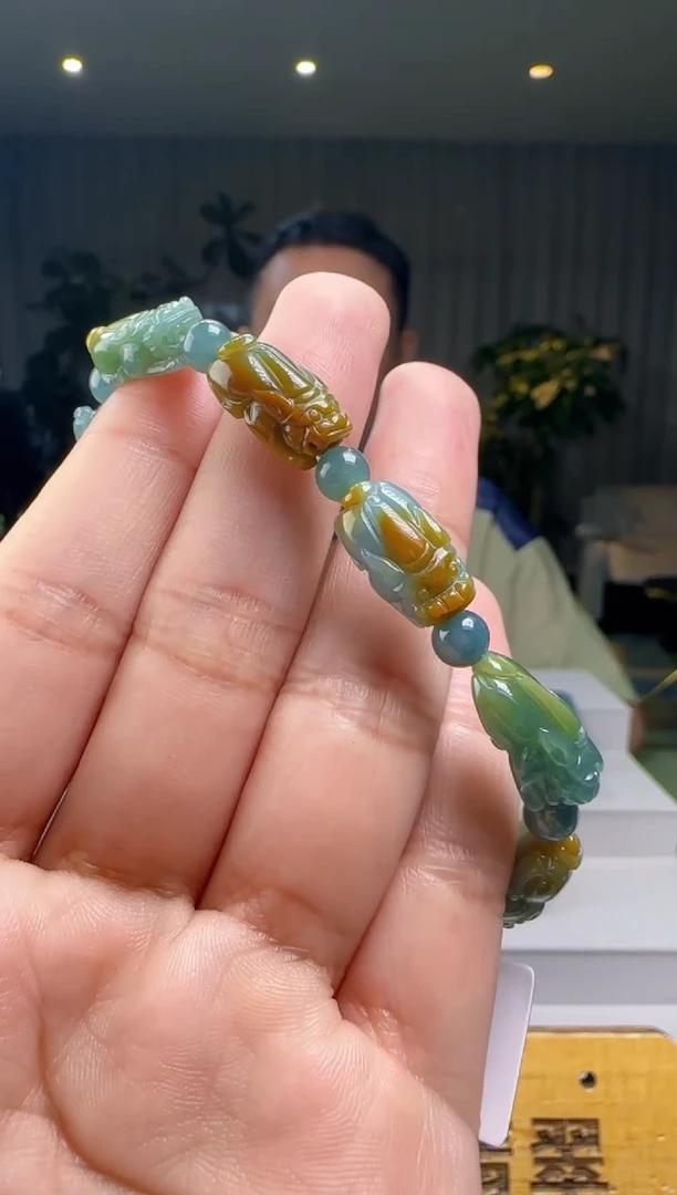 颈饰未镶嵌翡翠南**.89646