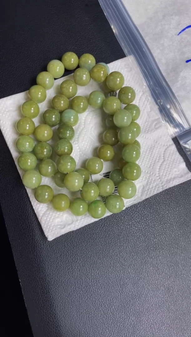 定制翡翠未镶嵌珠串