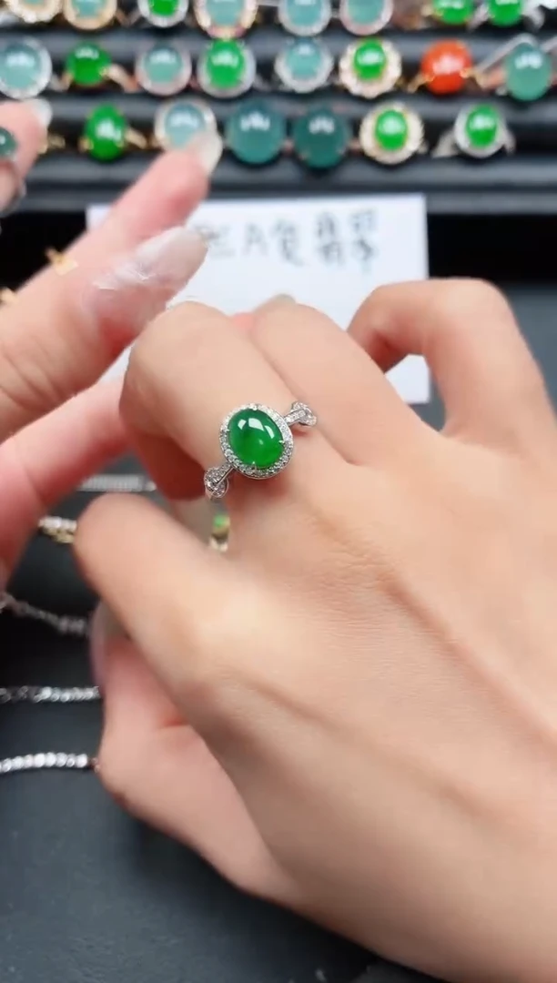 翡翠戒指银S925镶嵌111