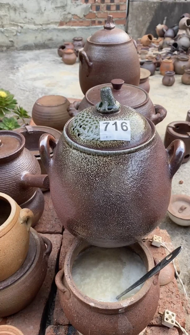 【闪购商品】陶716梨锅  188