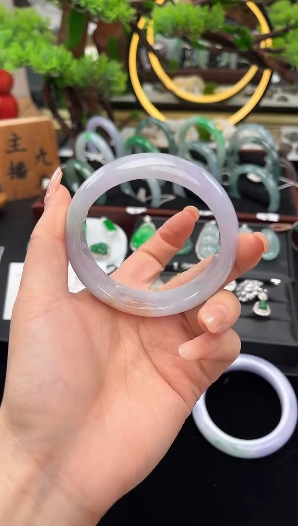 未镶嵌手镯翡翠手镯