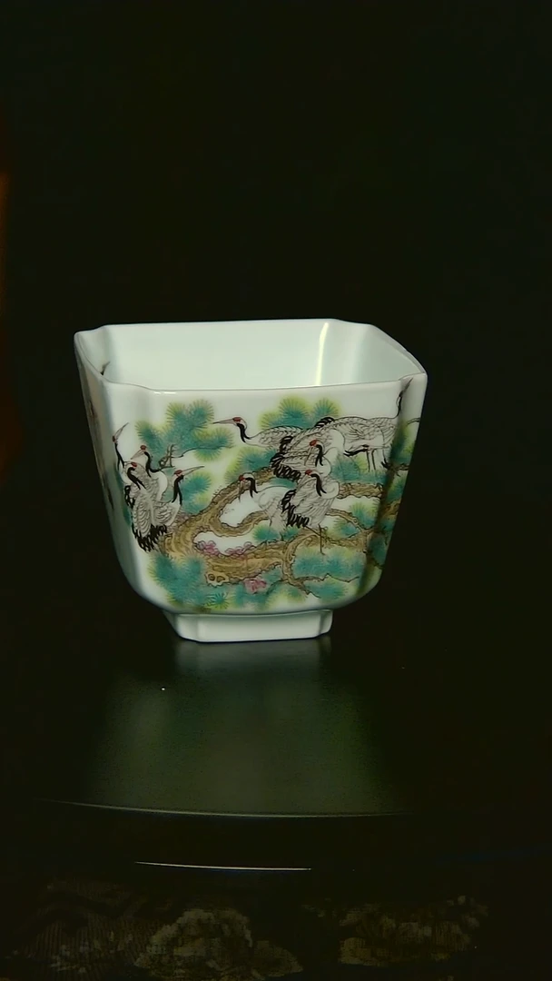 景德镇粉彩松鹤延年四方杯
