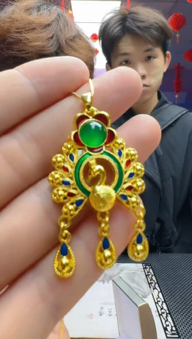 玛瑙/玉髓颈饰合金吊坠