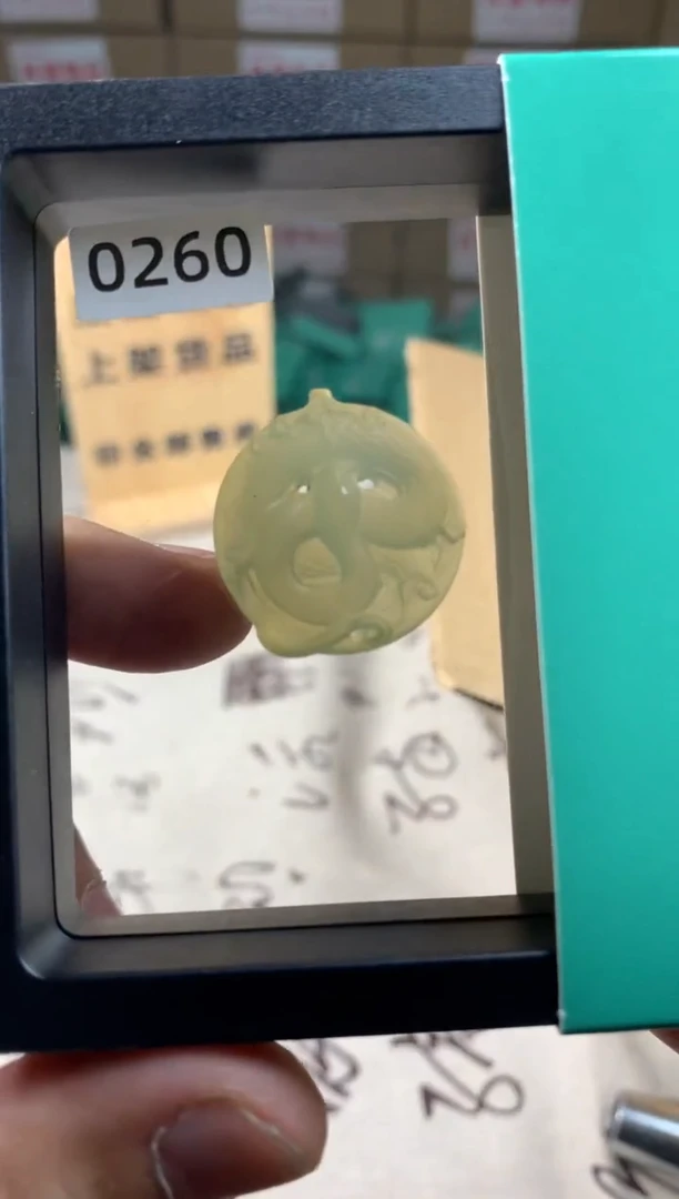 合金蛇纹石玉颈饰岫玉吊坠 天然岫玉 男女同款 带绳 无盒