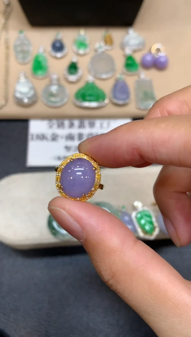 18K金镶嵌戒指翡翠蛋面【无服务费