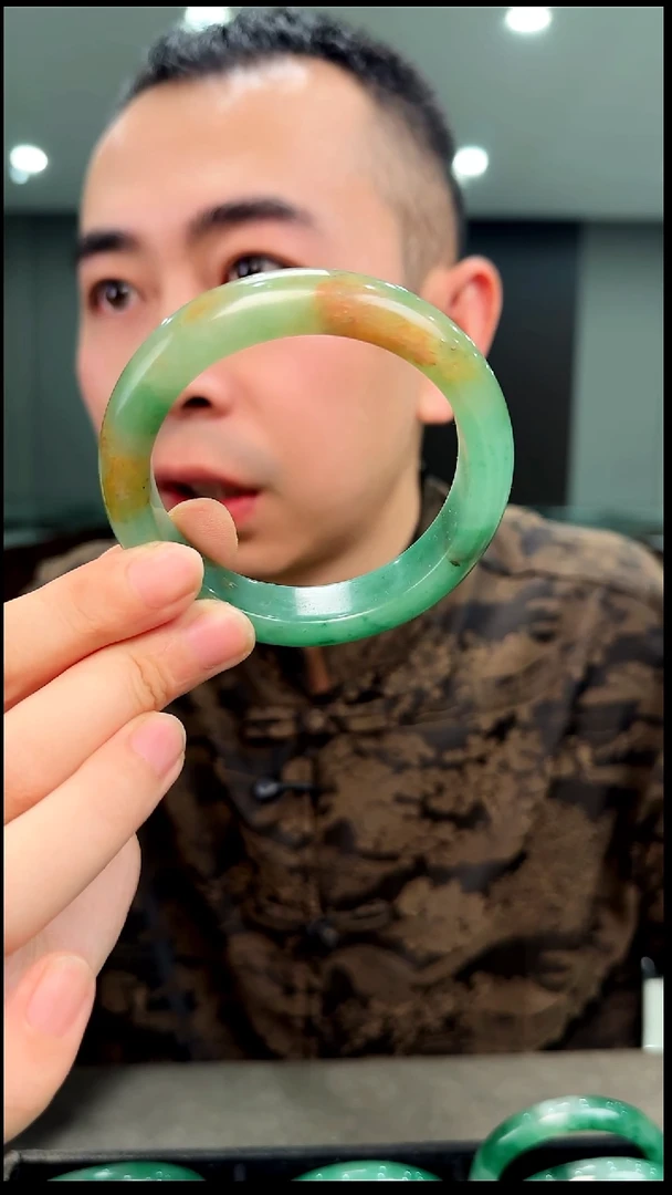 未镶嵌手镯石英质玉60.3