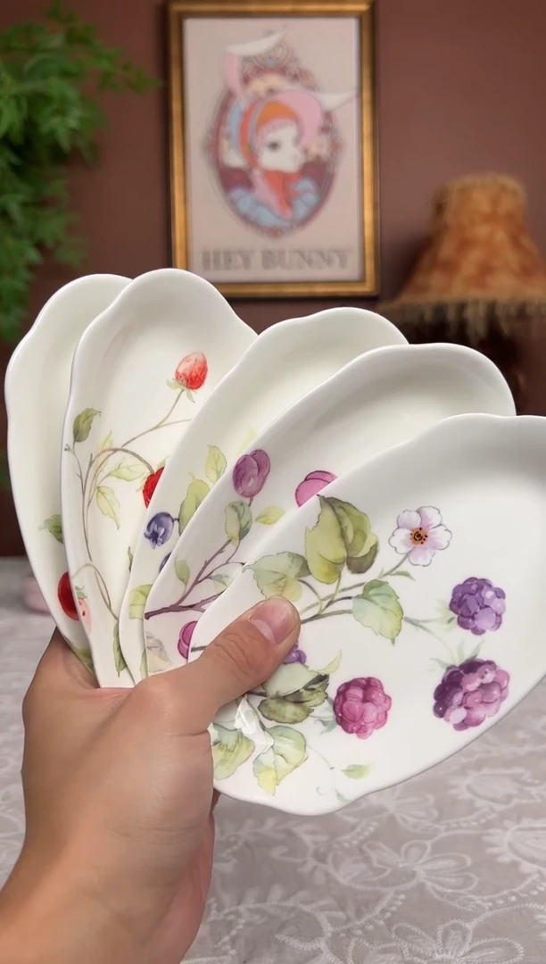 36%以上骨粉骨瓷浆果异形盘5个