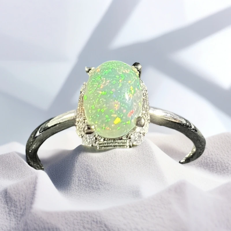 公主气质时尚设计师镶嵌欧泊戒指轻奢