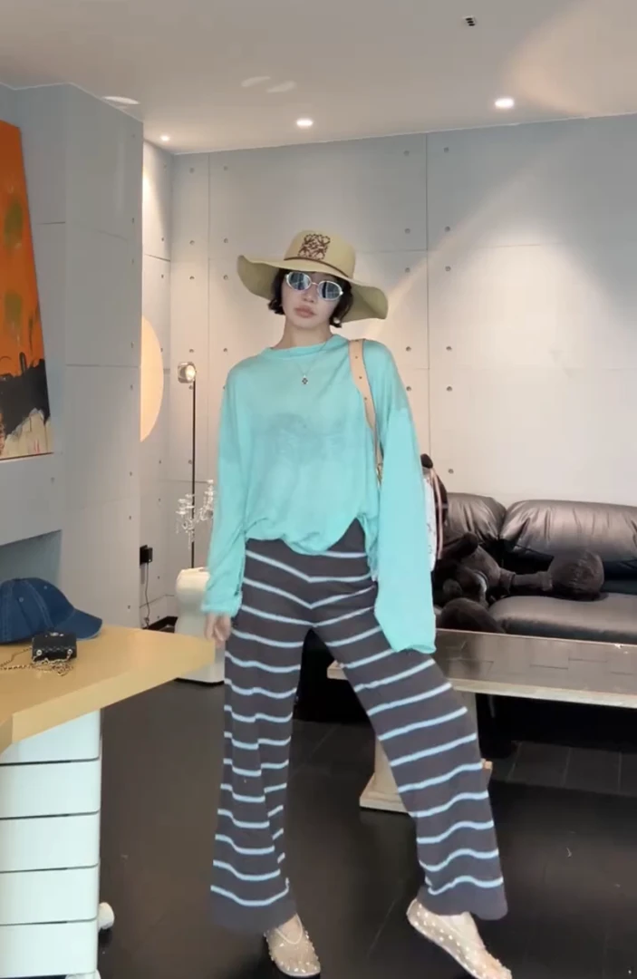 2025夏季新款松弛感时髦休闲百搭防晒垂感撞色条纹高腰阔腿长裤女