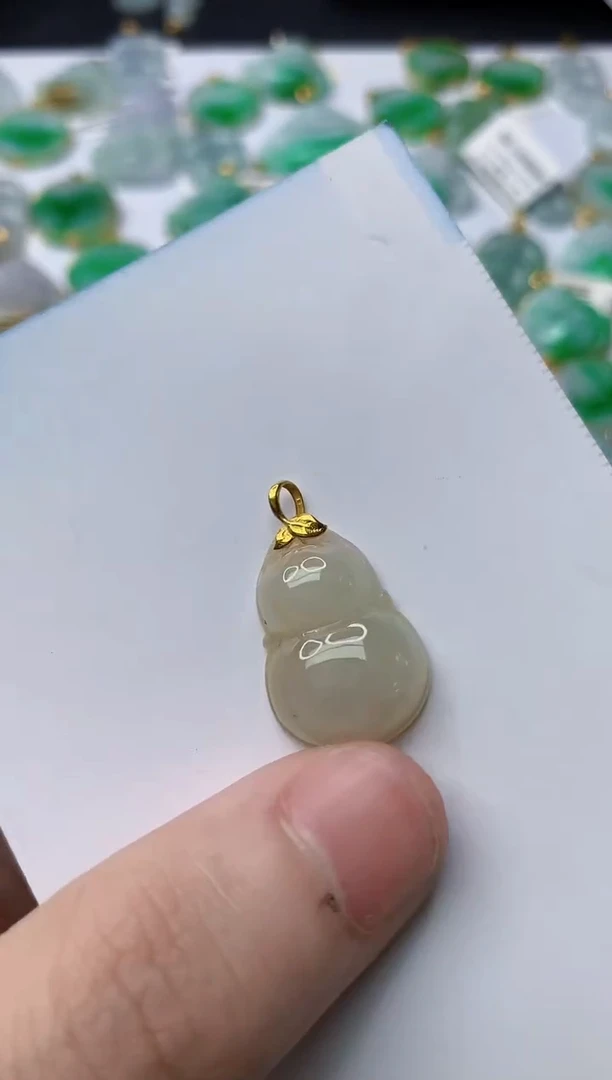 【闪购商品】翡翠颈饰18K金镶嵌21.........