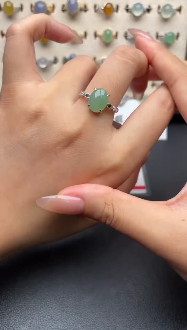 银S925镶嵌戒指翡翠一物一证一礼盒