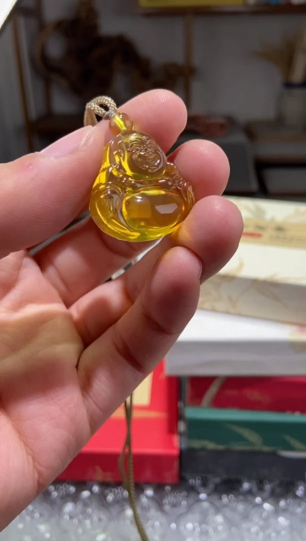 琥珀颈饰未镶嵌弥勒佛