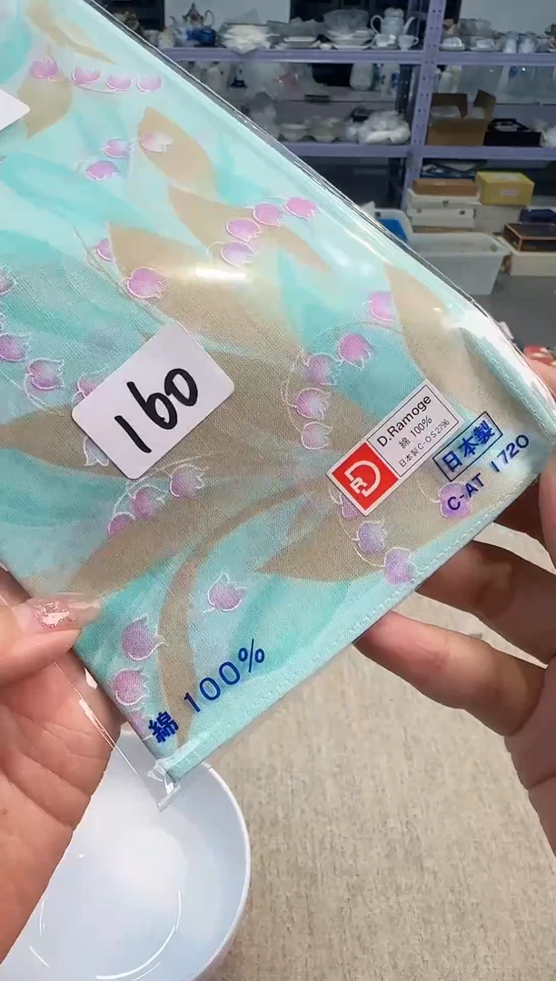 瓷片用****1泡泡家的瓷器好好看啊