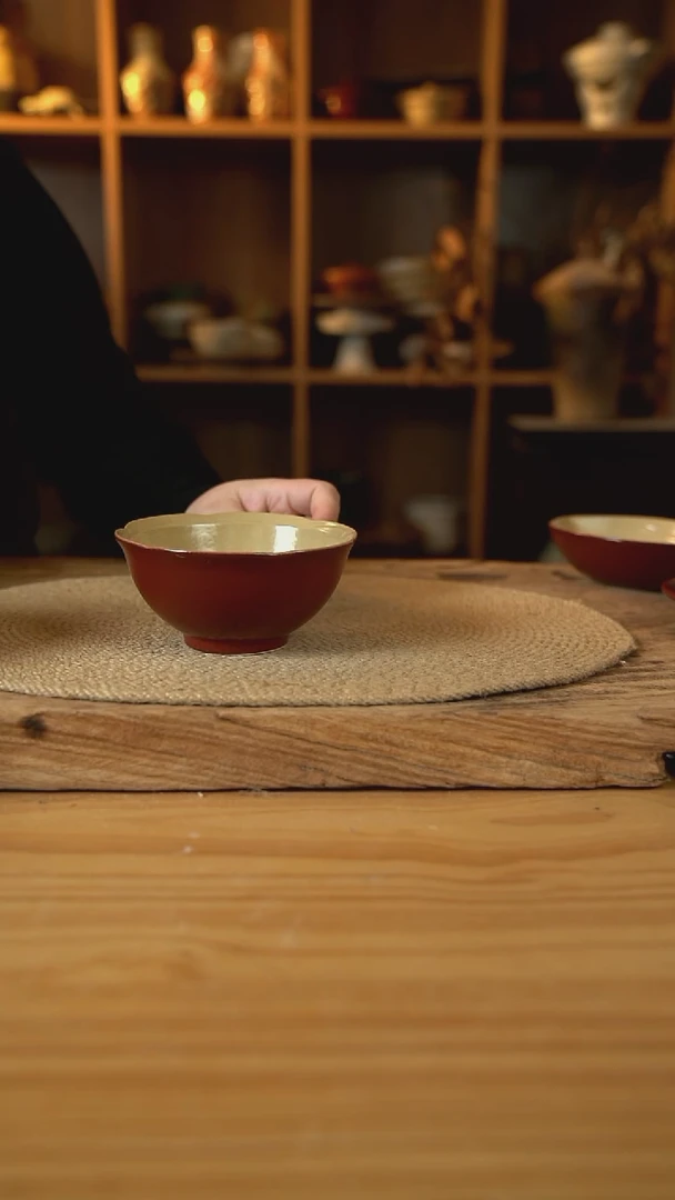 复古红系列的5英寸花边碗1个