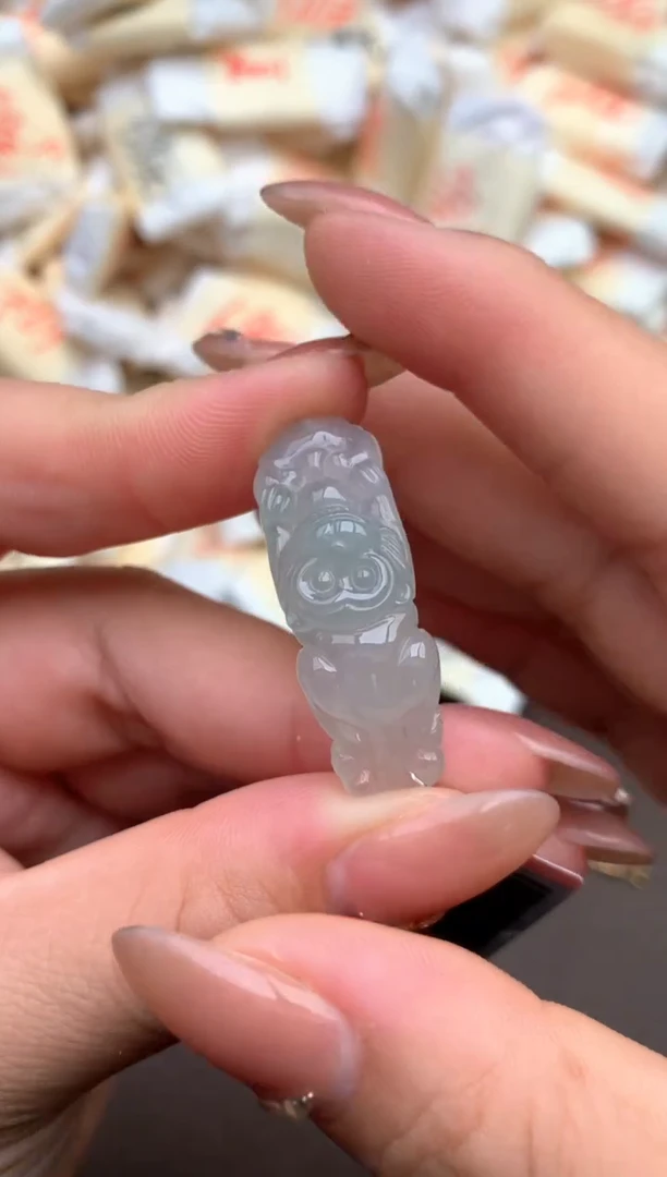 【闪购商品】翡翠挂件未镶嵌—
