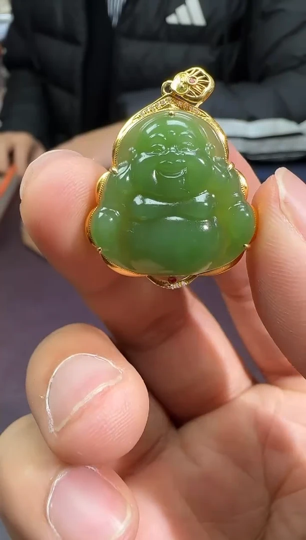 18K金镶嵌和田玉挂件【陆1229】143 7026