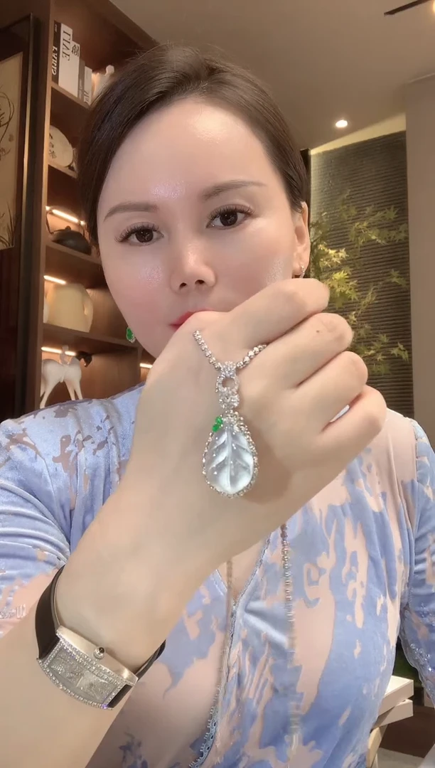 吊坠(不含链)18K金镶嵌翡翠C63
