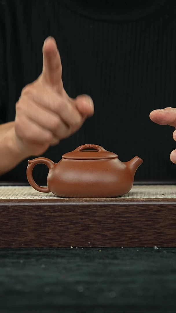 【闪购商品】紫砂茶壶@@ZC15948陈小平菱花扁腹