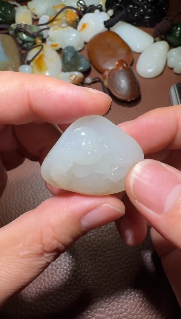 未镶嵌和田玉挂件和田玉