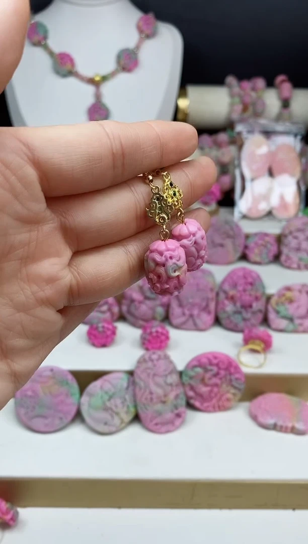 【闪购商品】粉绿原创九尾狐耳坠