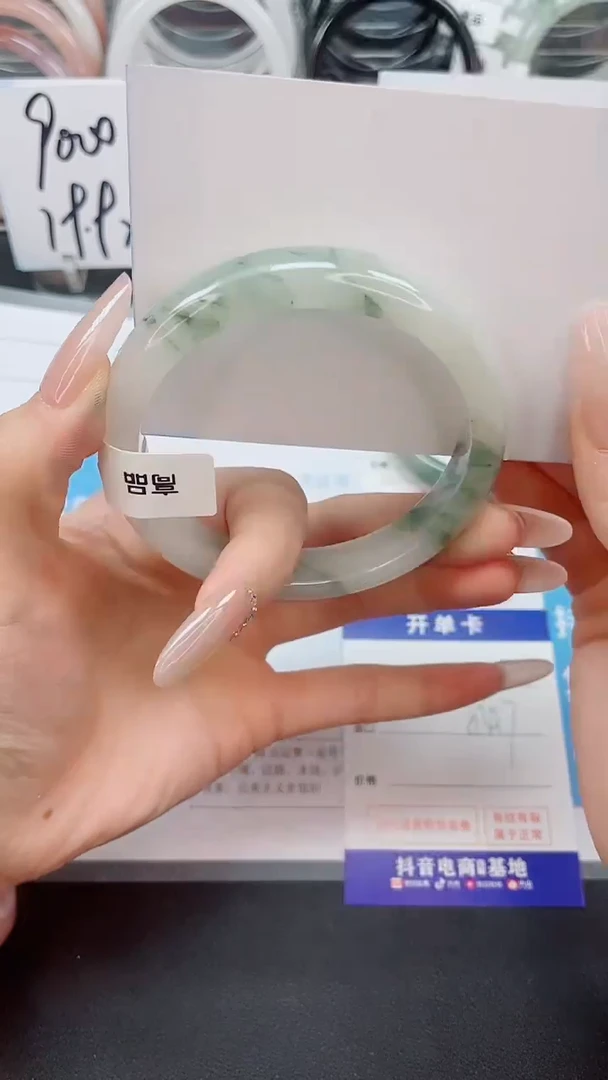 【闪购商品】石英质玉手镯未镶嵌153--圈口64.7