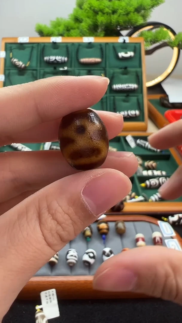 玛瑙/玉髓（覆膜）颈饰未镶嵌79.（微瑕随机发货）