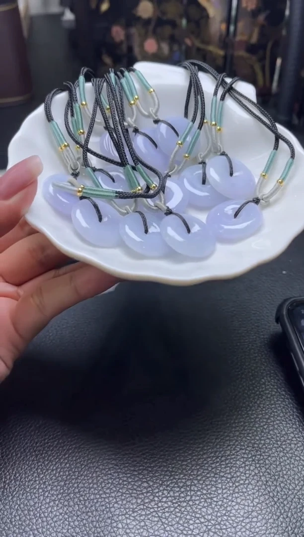 【闪购商品】翡翠颈饰未镶嵌V61多样性发一件/配绳子