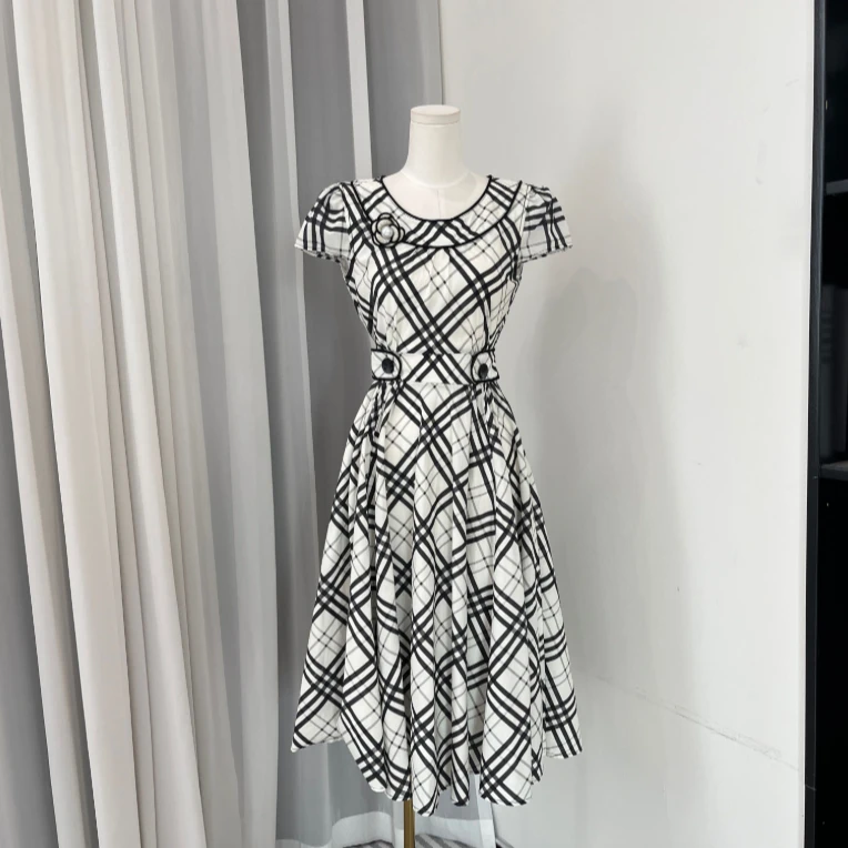 拉夏贝尔25夏季新款气质法式时尚复古格纹设计感连衣裙 15275 SCK