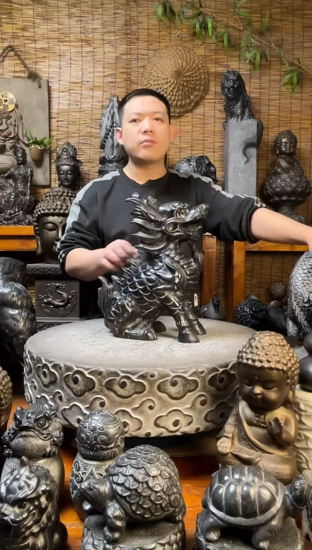 石材35火麒麟天然青石雕刻