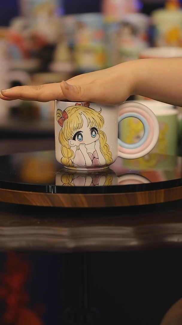 【闪购商品】摆件景德镇釉下彩绘设计师款式陶瓷