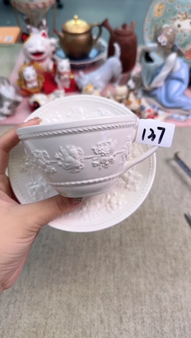 瓷片泡泡家的瓷器真好看