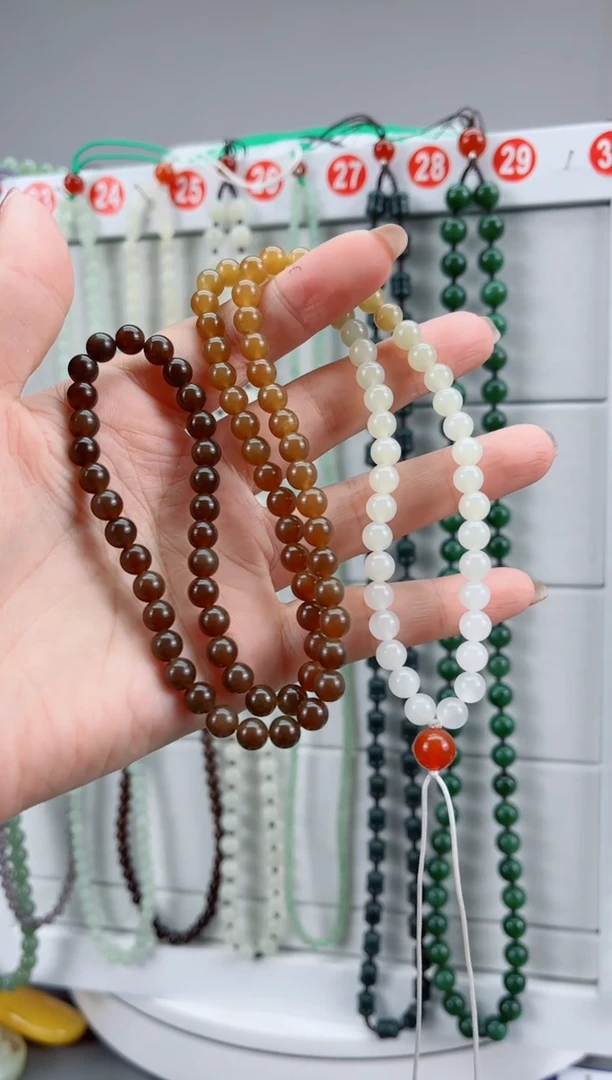 和田玉未镶嵌颈饰6