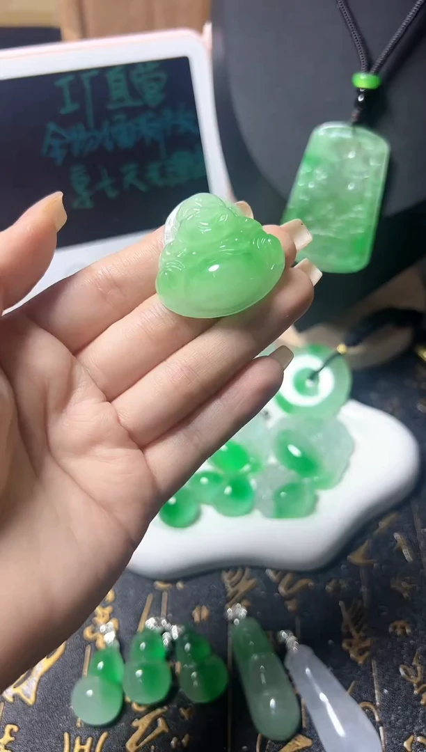 颈饰未镶嵌翡翠所见即所得，一图一物