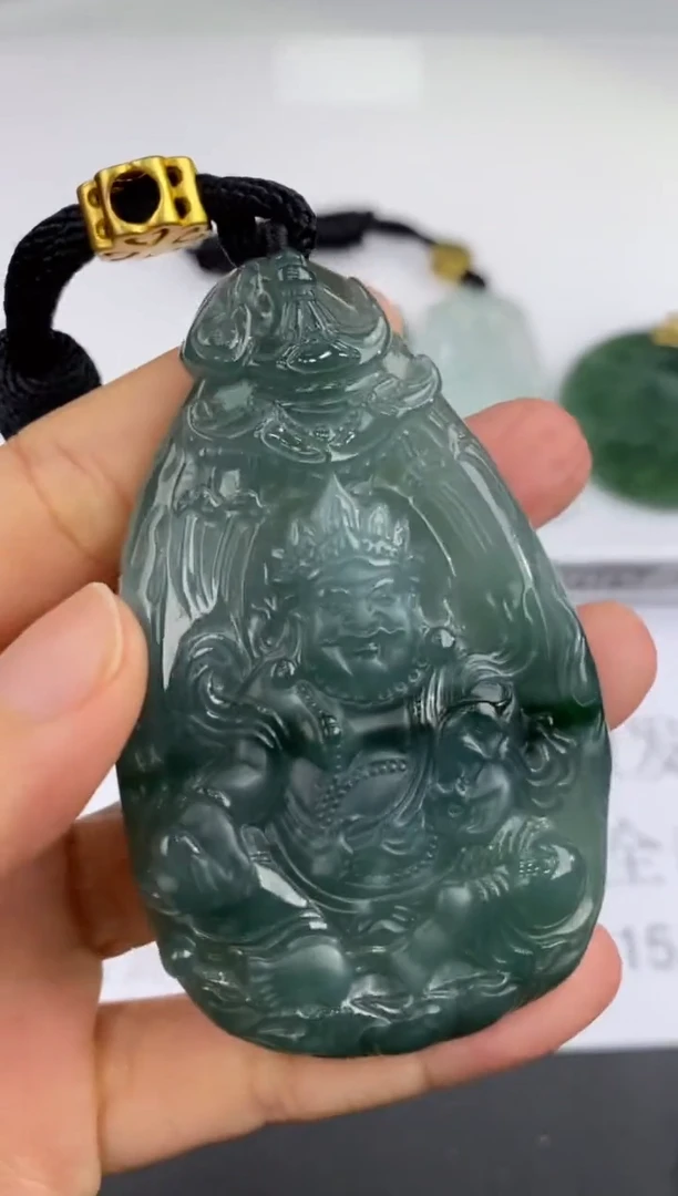 未镶嵌挂件翡翠351635       多人