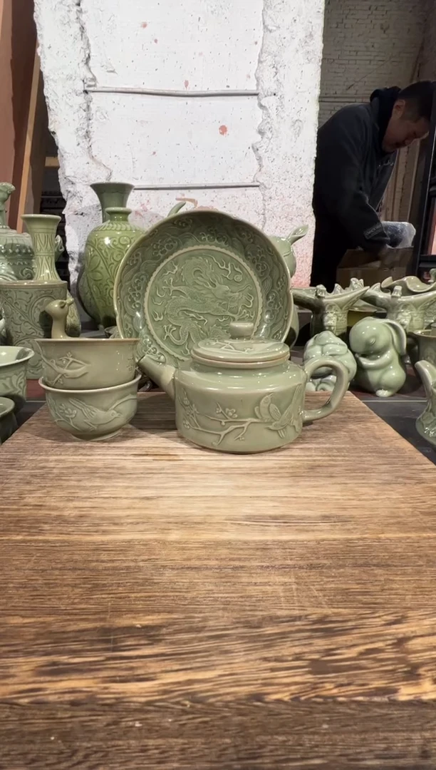 耀州窑喜上眉梢壶+微瑕喜上眉梢杯